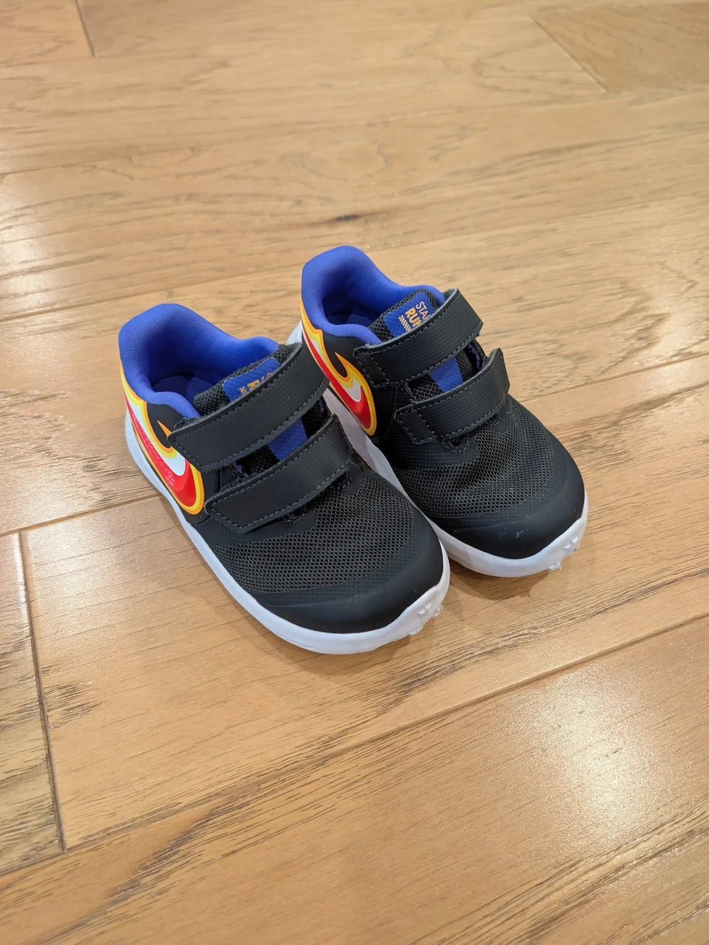 Nike kids star